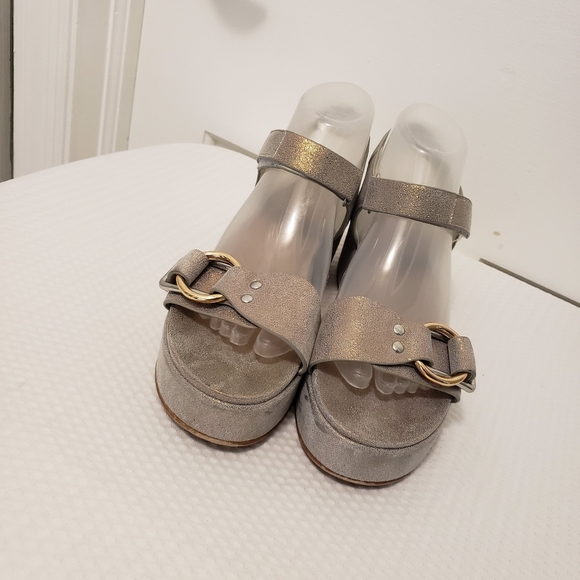 J/Slides Bronze Metallic Quest Platform Sandals Size 8.5, Stylish, Chic - Picture 5 of 16